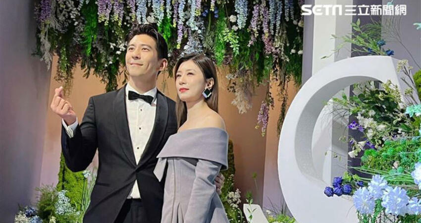 蕭敬騰世紀婚禮女兒來了！賈靜雯修杰楷一家五口罕見大合體