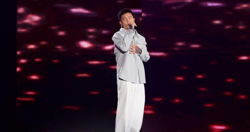 鼓鼓、蕭秉治合體新北耶誕城「粉絲嗨翻尖叫」 大合唱這神曲掀高潮