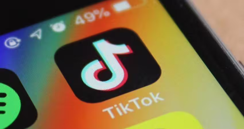 TikTok挑戰又釀悲劇！ 巴西8歲女童模仿「止汗劑挑戰」吸入過量不治