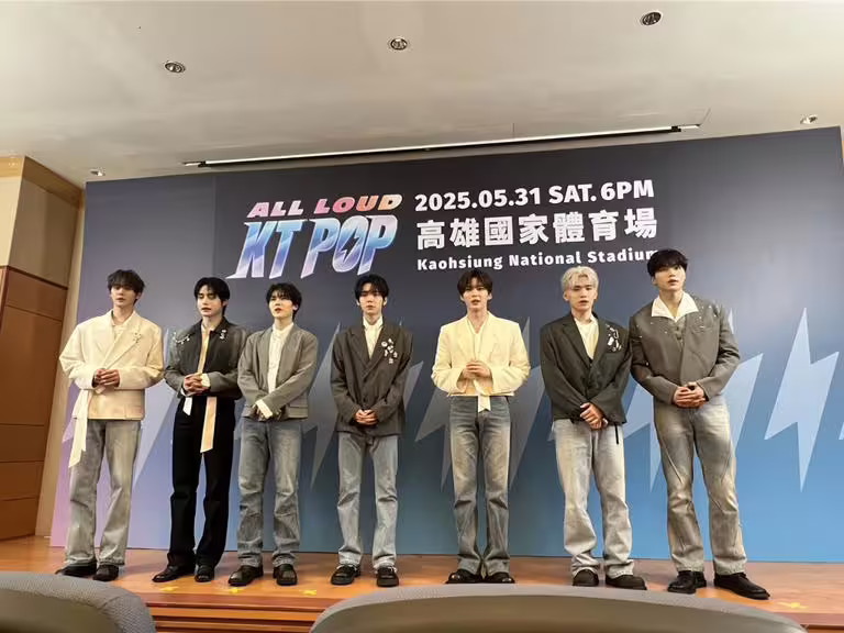 ZEROBASEONE上場演出前接受訪問。(孫伊萱攝) ZEROBASEONE上場演出前接受訪問。(孫伊萱攝)
