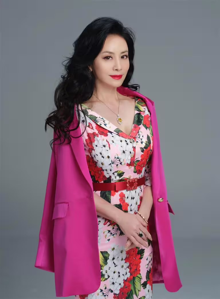 田麗曾以電視劇《別來無恙》拿下金鐘視后,然而婚姻卻不順遂。(圖/翻攝自田麗臉書) 田麗曾以電視劇《別來無恙》拿下金鐘視后,然而婚姻卻不順遂。(圖/翻攝自田麗臉書)