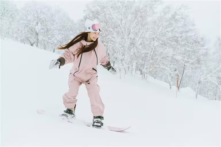 Yuri陳洛心考取滑雪教練執照。(圖/真心人電影提供) Yuri陳洛心考取滑雪教練執照。(圖/真心人電影提供)