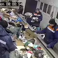 垃圾壓縮前見可疑袋子　工人打開心碎了