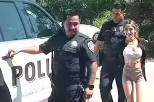 五寶媽遭3女當街刺死　嫌犯被捕竟嬉皮笑臉