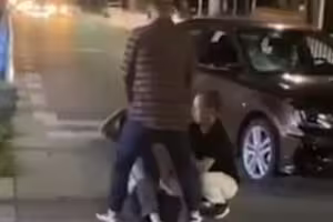 酒駕撞到人　男怒往傷者嘴裡撒尿