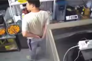 打包炸雞　店員1動作把整家店搞沒了