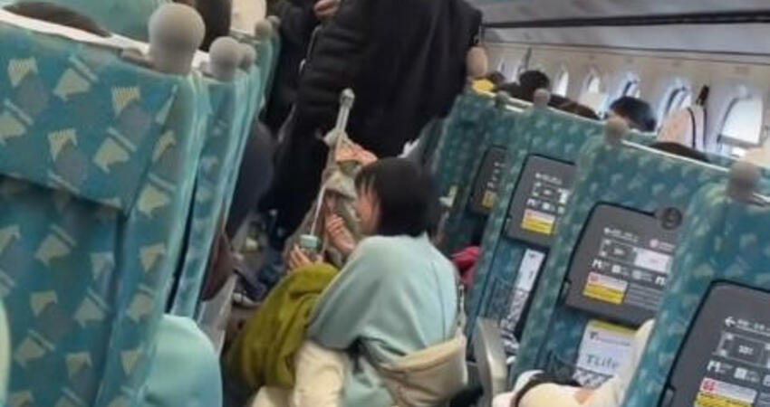 高鐵搶位互淋水 前美女列車長見1點怪怪的：工作14年的直覺
