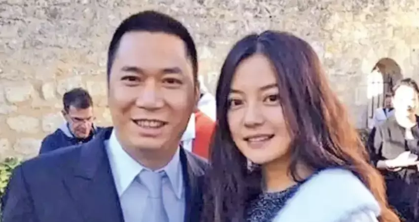 回顧4段情史超坎坷 趙薇離婚狠斷黃有龍