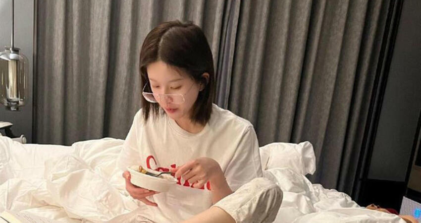趙露思癱躺輪椅！休息沒滿月爆復出 陸媒揭1恐怖關鍵：恐遭冷凍2年