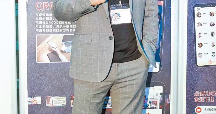 小優復出主持 小彬彬護駕誇敬業