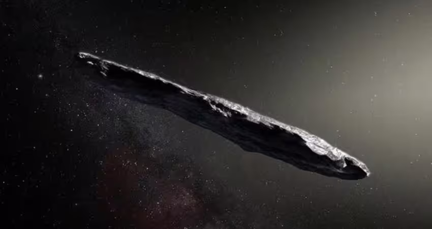 外星飛船？太空驚現「神秘天體」穿越太陽系　哈佛學者警告：11月恐攻擊地球