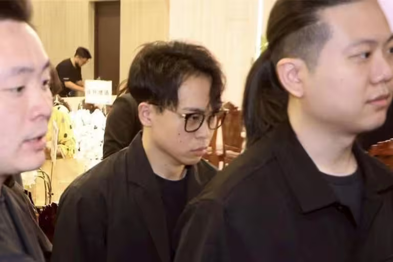 賀瓏4日出席天殘告別式。(謝采恩攝) 賀瓏4日出席天殘告別式。(謝采恩攝)