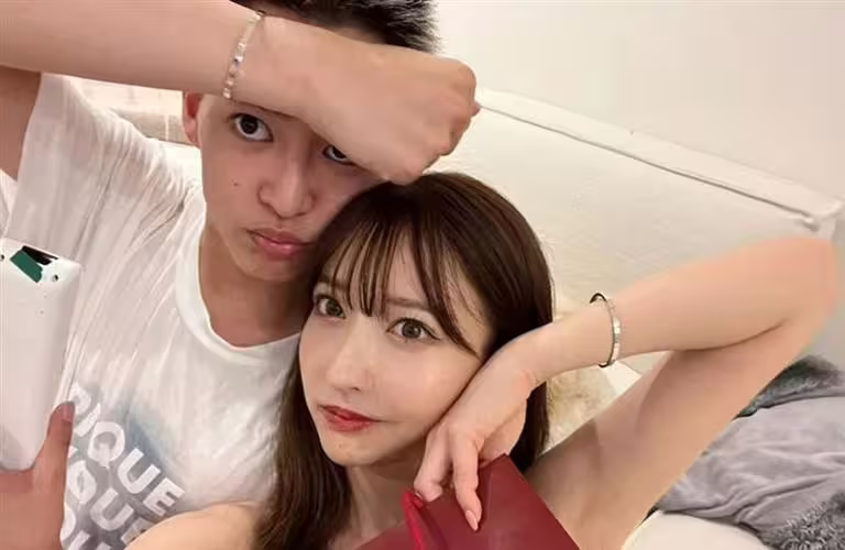 三山凌輝原與「Riu」社長大野茜里求婚卻爆出劈腿後失聯。（圖／翻攝自 X）