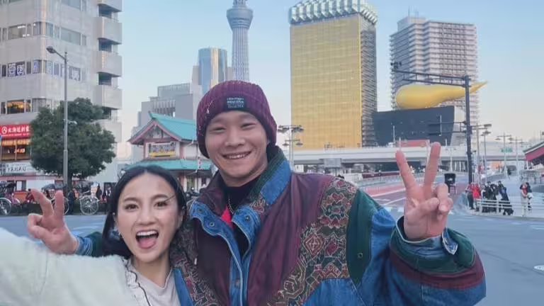黃冠智(右)和張寗一起在日本東京排練。(圖/影一製作所提供) 黃冠智(右)和張寗一起在日本東京排練。(圖/影一製作所提供)