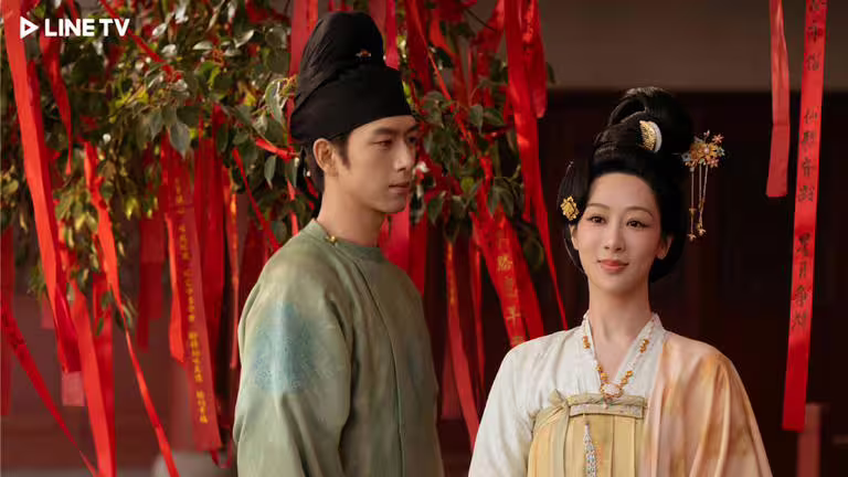 楊紫(右)、李現二搭演出《國色芳華》續集《錦繡芳華》。(LINE TV提供) 楊紫(右)、李現二搭演出《國色芳華》續集《錦繡芳華》。(LINE TV提供)