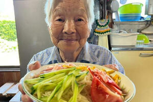 日96歲YTR「最強阿嬤」目標拍到100歲 長壽秘訣曝光