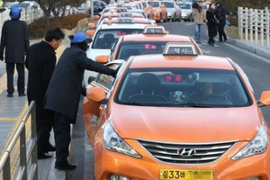 司機開錯路！女大生「誤會自己被綁架」　急跳車遭後方車輛輾死