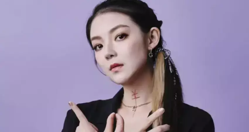 女兒歐陽靖一聽金額哭了！譚艾珍被詐騙老本