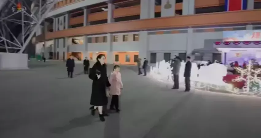 影／金與正疑罕見帶子女現身北韓新年活動