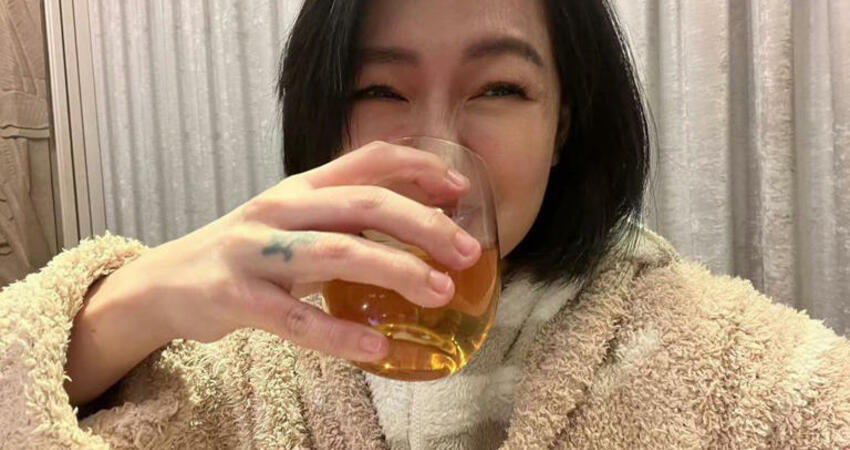 小S昔酒杯不離身 遭爆戒酒內幕不單純疑「肝臟出問題」