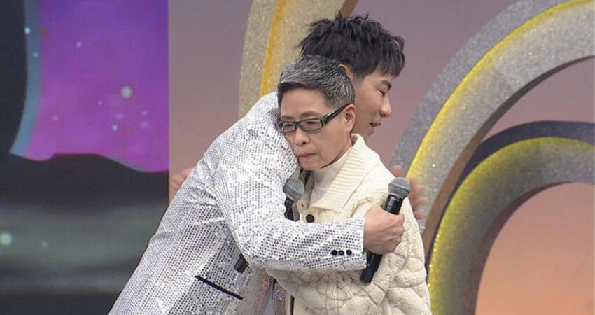 陳隨意翻唱《青蘋果樂園》前滾翻 丁曉雯不忍：這年紀有難度
