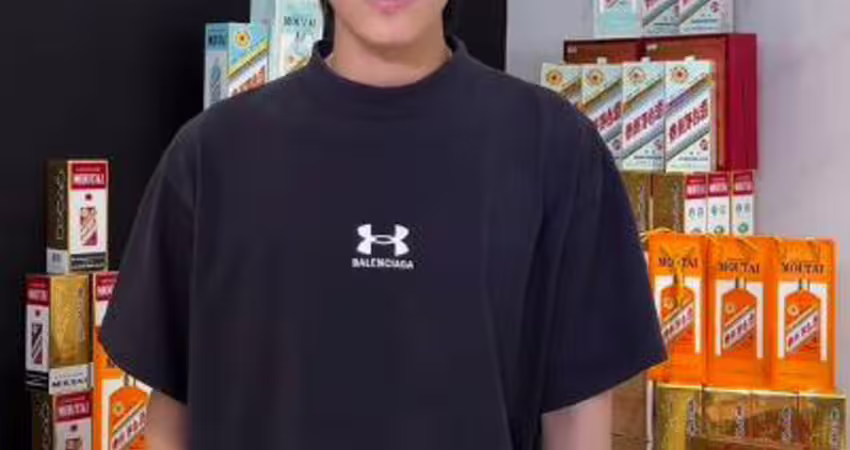 神隱8個月！小楊哥「站C位」現身王晶生日宴 陸網震驚：進軍演藝圈？