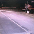 轎車迎面撞上大貨車瞬間被壓扁司機身亡（影+圖）