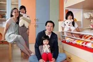 曾7次懷孕為生兒子卻連生3女，如今56歲，女兒身價上億仍想要兒子