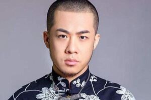 《我們不一樣》原唱遭央視點名老賴，遭網友嘲諷：果真不一樣