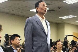 說好的包容呢？郭台銘表態選總統　韓粉竟森77：郭董滾蛋！