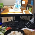 媽媽再也不用擔心我一個人吃飯，阿宅依靠Vtuber 小白虛擬陪飯視頻尋找溫暖