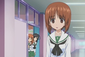 病嬌附體？淵上舞用菜刀姿勢引發吐槽