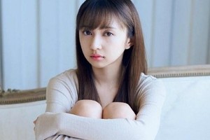 衣服裡有怪獸？水團聲優小宮有紗寫真慘變“偽娘”