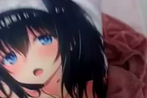 老婆是抱枕《迷上二次元偶像的變態》從結婚到生子都完成了