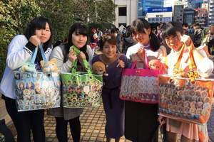 日本流行痛包女子，為愛砸錢百萬日元