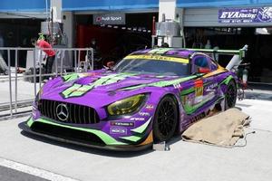 日本《EVA》粉絲賽車隊，車輛完全塗裝！網友：這才是真愛粉啊…