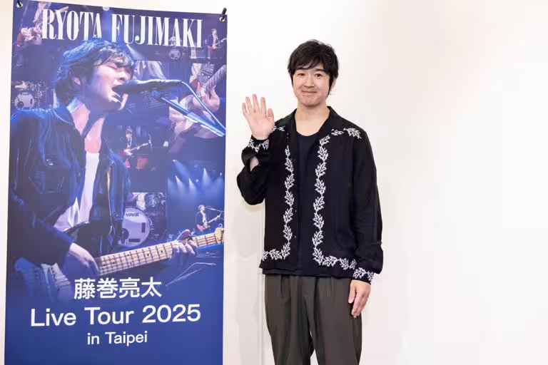 藤卷亮太羞認自己也會在日本的KTV唱〈粉雪〉。(圖 / COME ON JKSSP提供) 藤卷亮太羞認自己也會在日本的KTV唱〈粉雪〉。(圖 / COME ON JKSSP提供)