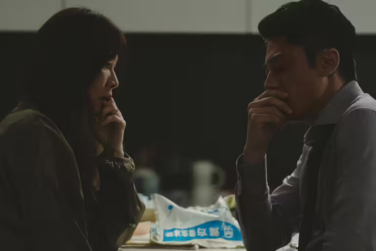 Netflix台劇《忘了我記得》劇照 - 霍建華大讚謝盈萱演技 Netflix台劇《忘了我記得》劇照 - 霍建華大讚謝盈萱演技