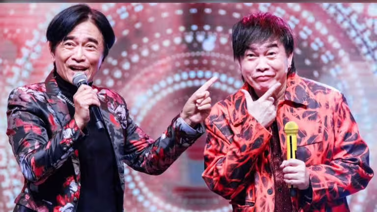 吳宗憲(左)和康康感情好到百無禁忌。(圖/中視提供) 吳宗憲(左)和康康感情好到百無禁忌。(圖/中視提供)