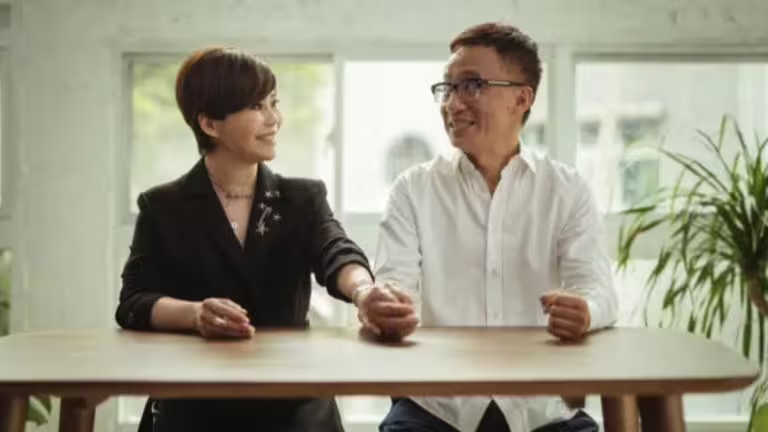 許常德和詹雅雯交情深厚,私下時常互虧。(圖/葛瑞特音樂提供) 許常德和詹雅雯交情深厚,私下時常互虧。(圖/葛瑞特音樂提供)