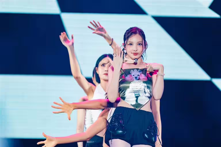 TWICE娜璉首次以solo身分參加海外音樂節。(圖/寬寬整合行銷提供) TWICE娜璉首次以solo身分參加海外音樂節。(圖/寬寬整合行銷提供)