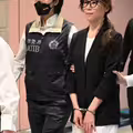 貴婦奈奈歸案上銬畫面曝！全程只說一句話 調查員驚嘆1事她尷尬笑了
