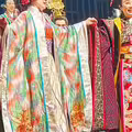 孫翠鳳忍痛登台 陳昭婷昏倒送醫