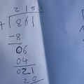 國小數學「861÷4」考倒家長！爸算不出急求助　網解答嘆：令人難過