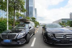 花49萬買輛奔馳E200L，街頭偶遇S65AMG，路人：不是一輛車嗎？