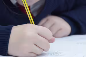 小學生秒答「英語連連看」拿0分　網看答案驚呼：沒錯啊