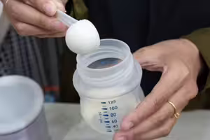 流入多國！雀巢爆「奶粉遭汙染」恐致中毒　台灣雀巢、食藥署緊急發聲了