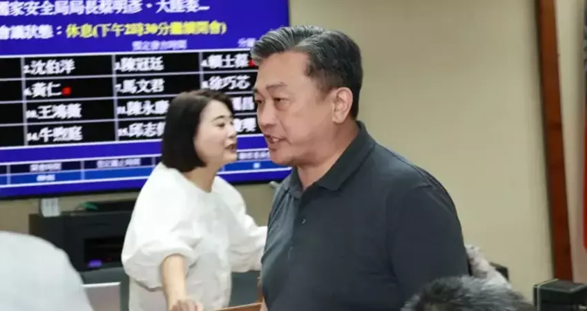 王定宇不敢回嘴「寬姐」 他爆：曾被修理過