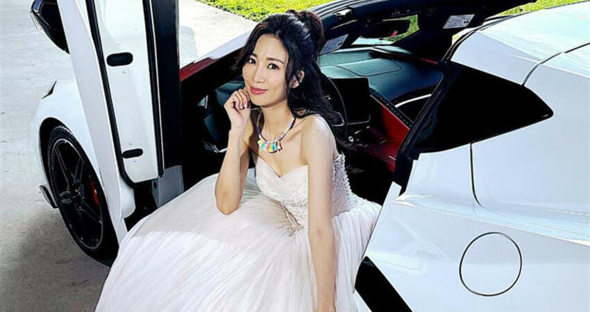 向蕙玲婚紗照曝光！曬美胸香肩合體超跑 想當幸福的新娘