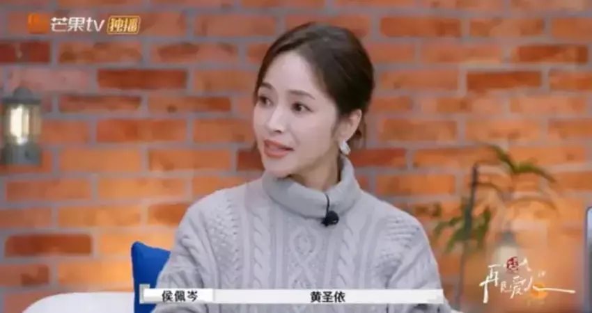 生日收到壽桃！47歲侯佩岑摀臉不給拍